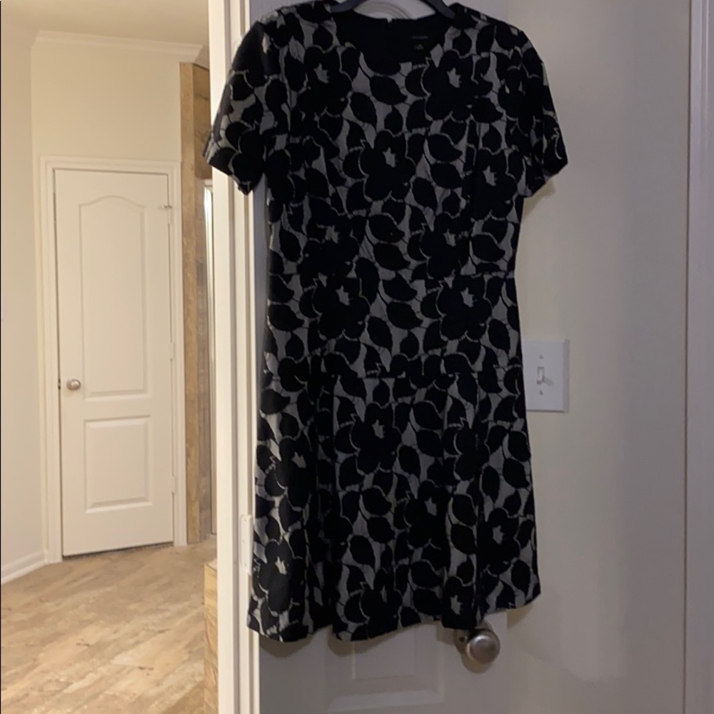 Ann Taylor floral lace crochet dress